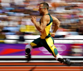 世界杯2026-黄蜂粉碎猛龙，戈贝尔在抢七之夜，以沉默接管世界