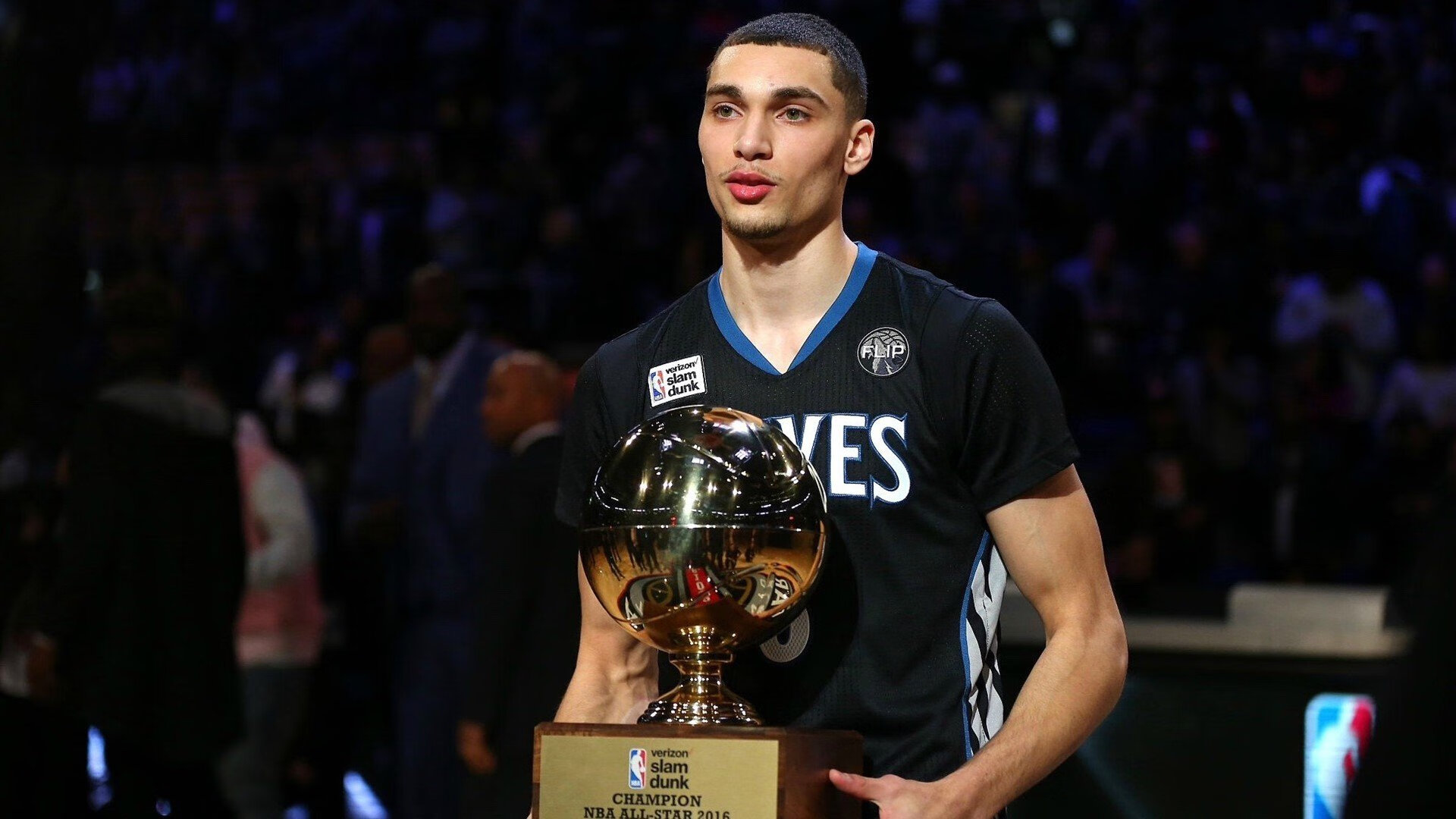 F1街道赛之夜，格纳布里，在钢铁与噪音的熔炉中完成爆发