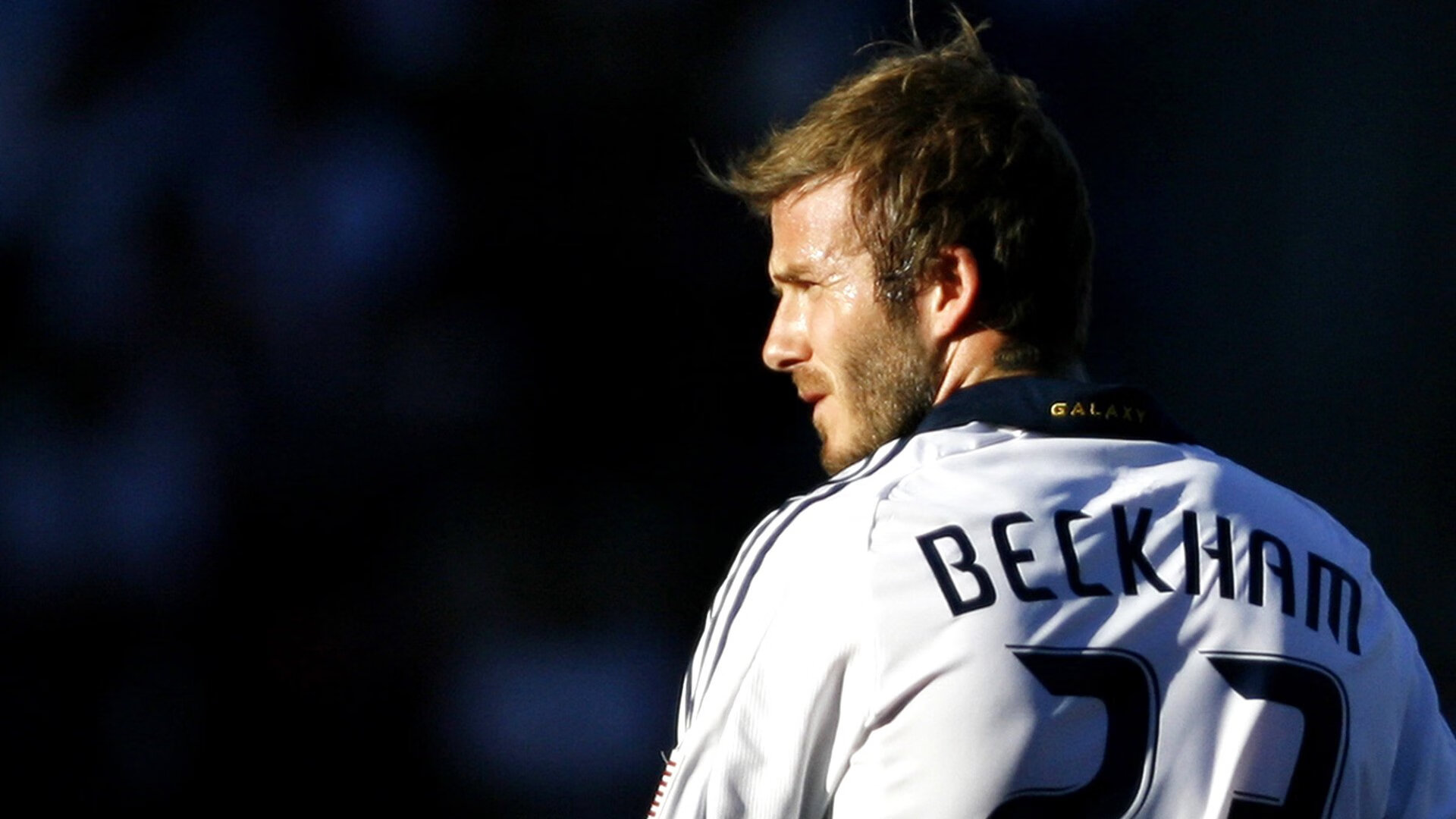 贝林厄姆爆发，新西兰正面击溃尤文，足球世界版图重绘的黎明