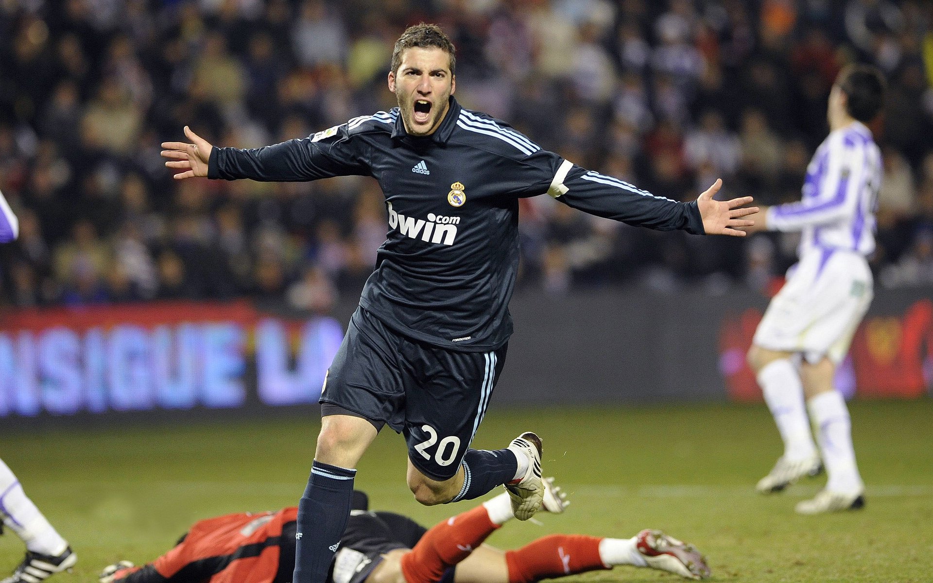 伊拉克对阵冰岛,罗德里压制级发挥背后的足球文明对话