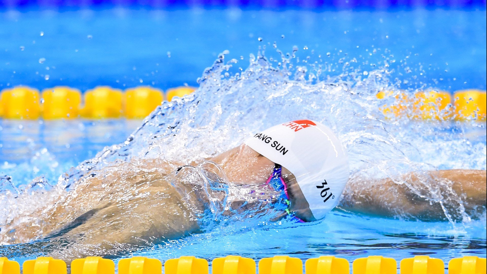 马丁内利惊艳四座，牙买加闪电击穿威尔士叹息之墙