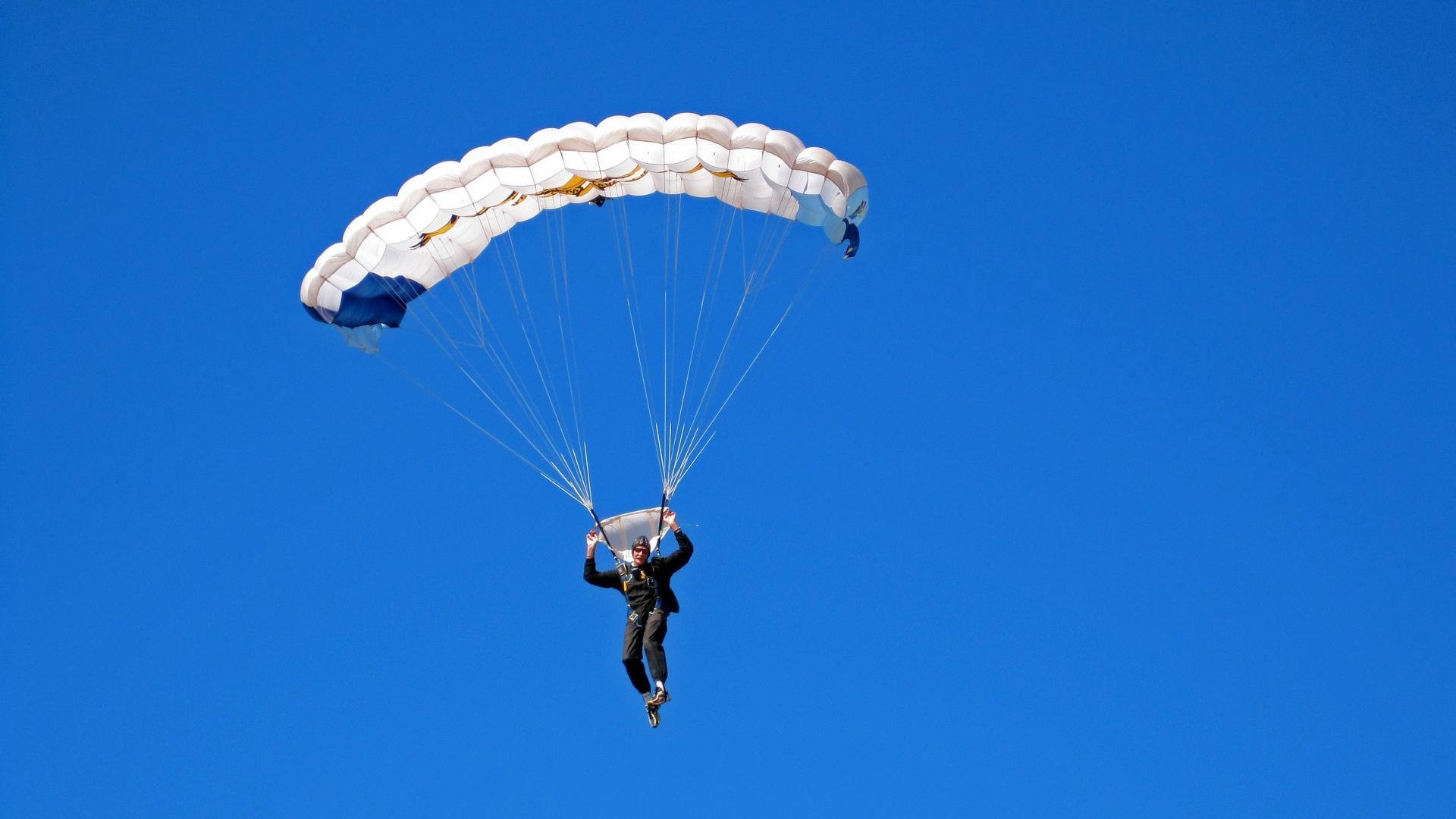 保罗的纽约狂想曲，当猛龙遇上尼克斯，舞台越大他越疯魔