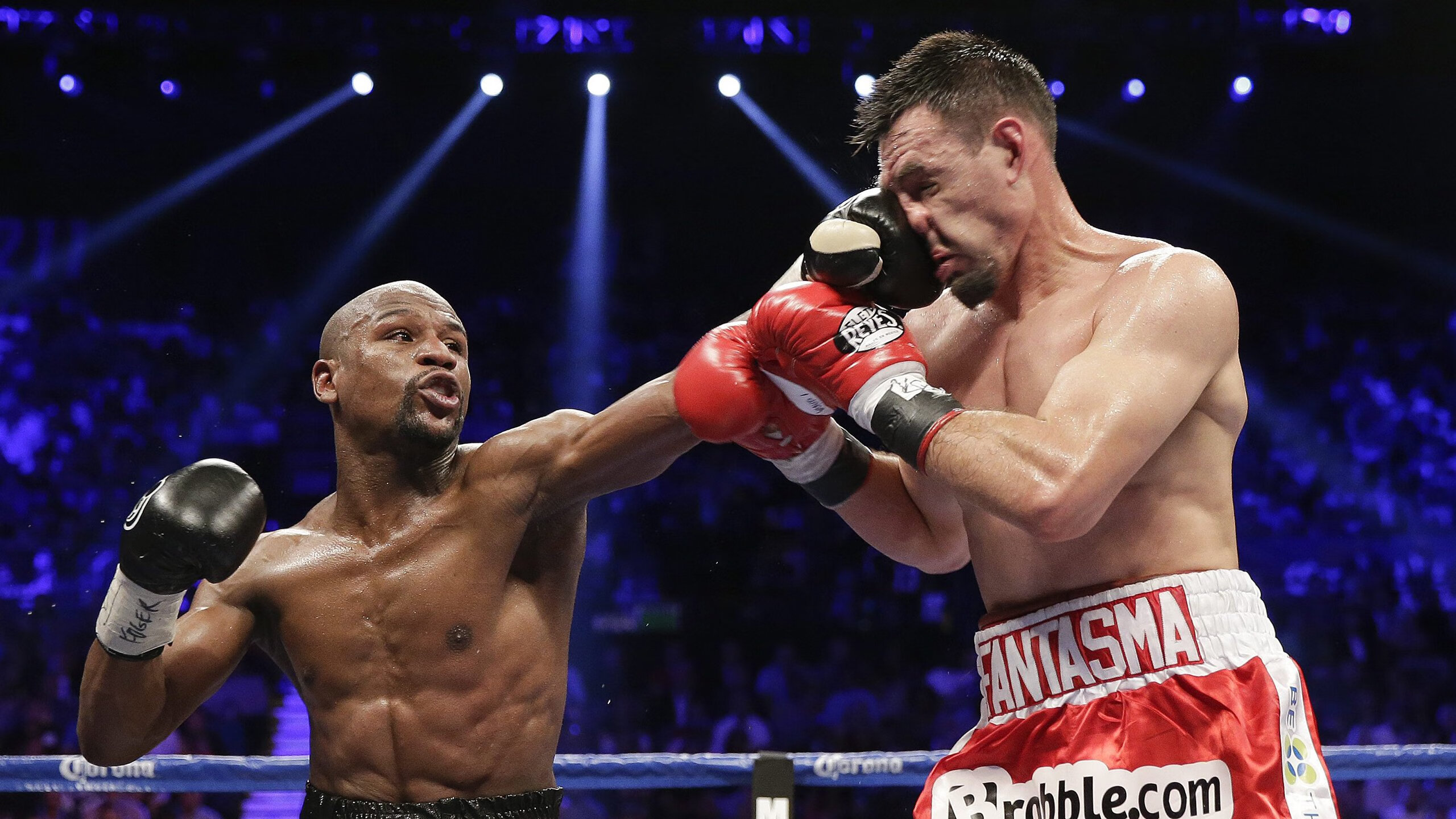 克莱爆发，独行侠硬仗取胜上海队